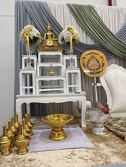 โต๊ะหมู่